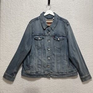 Levi's Original Trucker Denim Jean Jacket Women's Size Large Blue Faded Wash